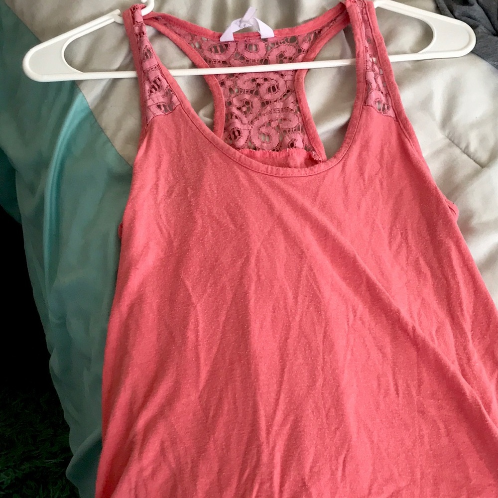 Pink tank shirt, size small.